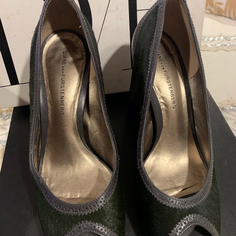 Diane Von Furstenberg Peep Toe Heels